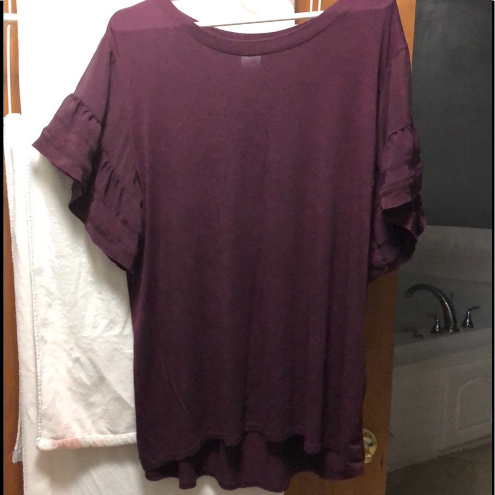 Time and Tru ruffled tee